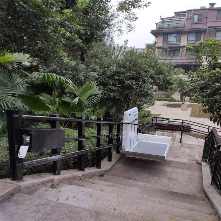 斜掛式升降平臺(tái)